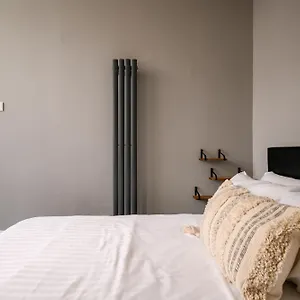 Vibrant Leith Flat Apartment Edinburgh